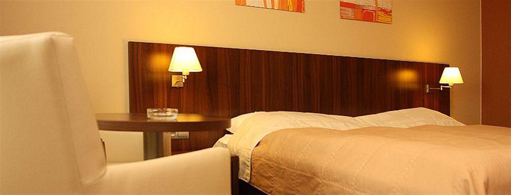 Hotel Bratislava Esterno foto