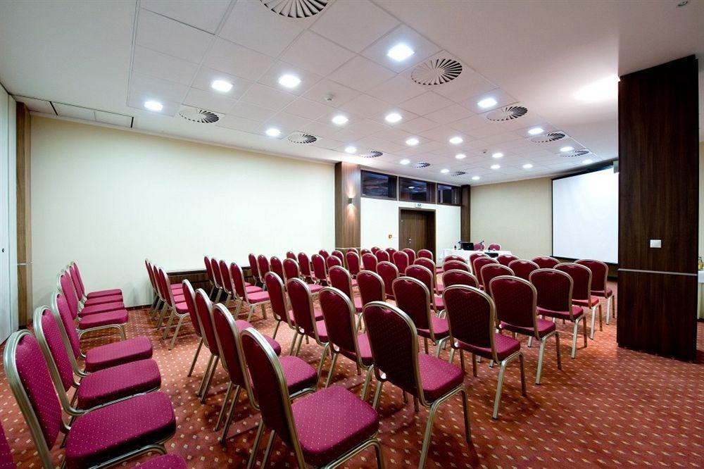 Hotel Bratislava Esterno foto