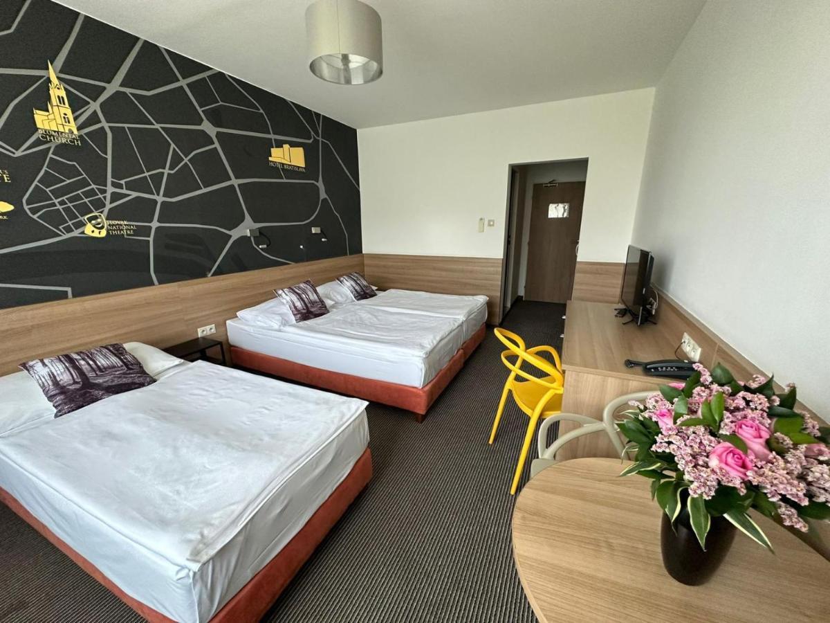 Hotel Bratislava Esterno foto