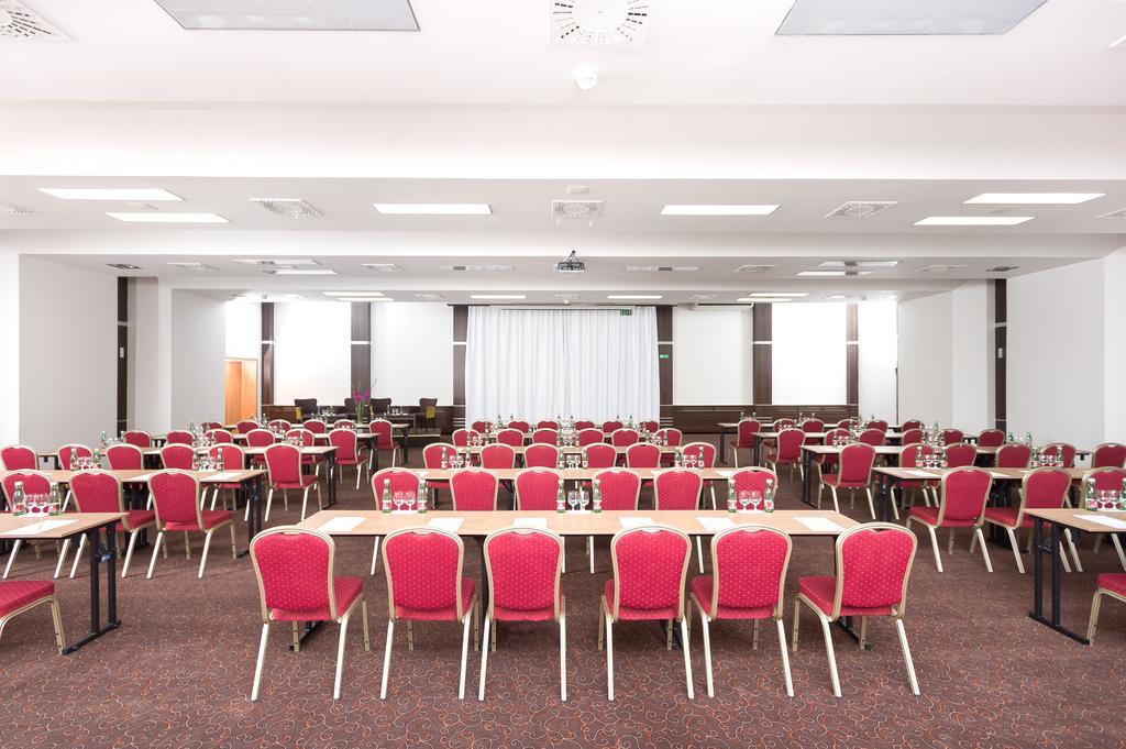 Hotel Bratislava Esterno foto