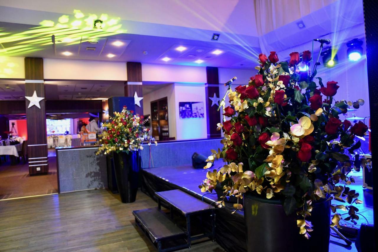 Hotel Bratislava Esterno foto