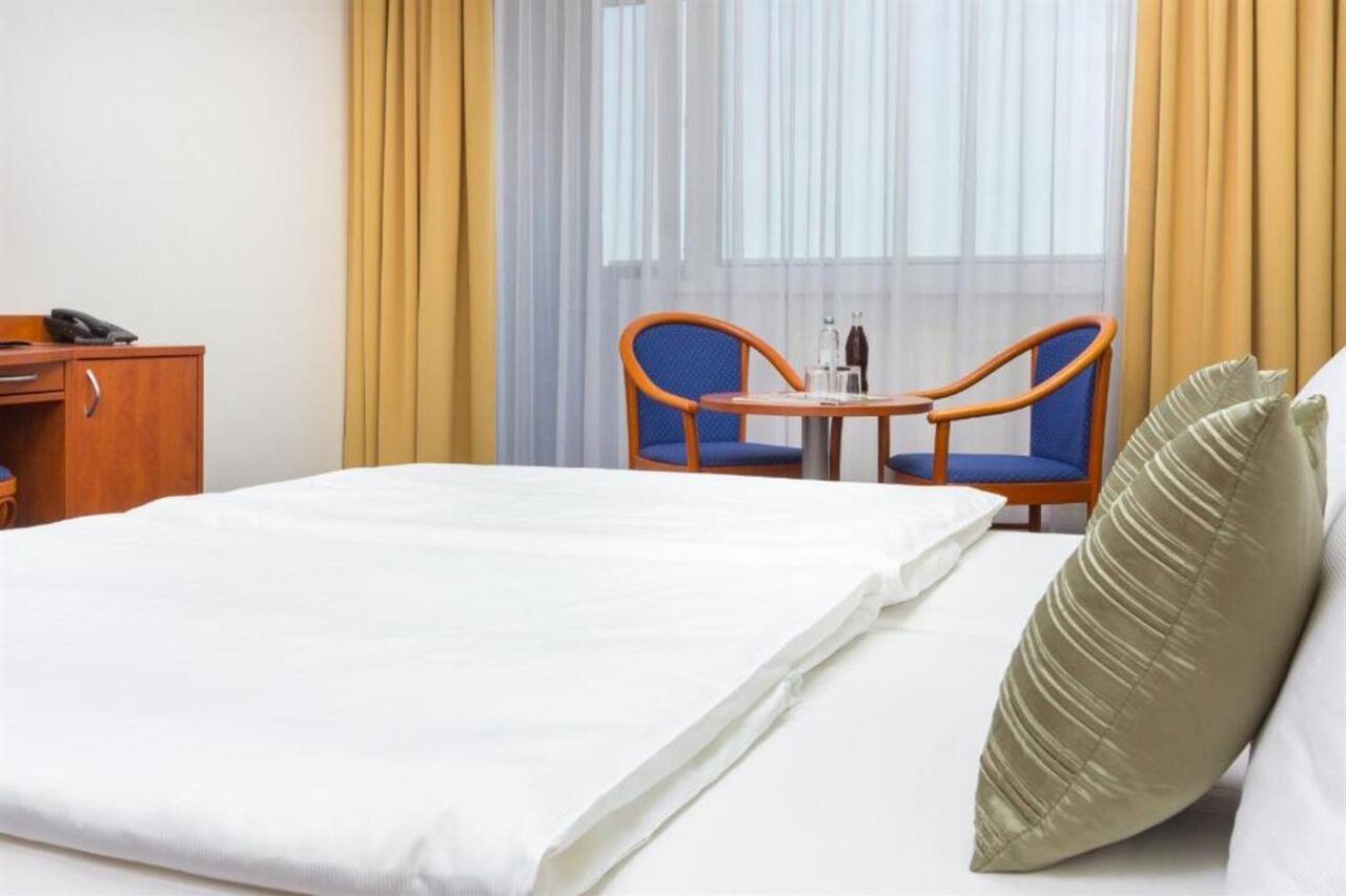 Hotel Bratislava Esterno foto